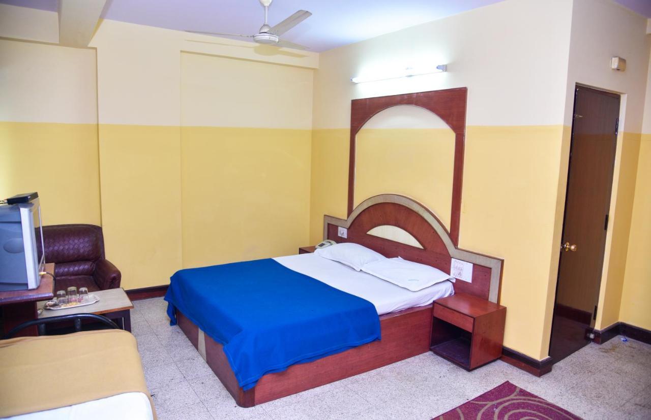 S S Residency Sr Nagar Kanteerava Stadium Mallya Hospital Vfs Global Tech Park Bangalore Hotell Exteriör bild