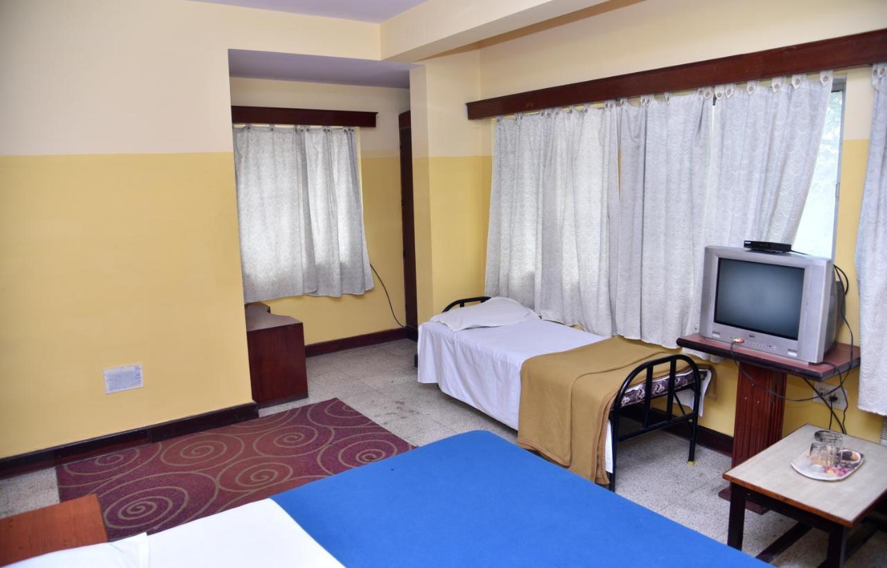 S S Residency Sr Nagar Kanteerava Stadium Mallya Hospital Vfs Global Tech Park Bangalore Hotell Exteriör bild